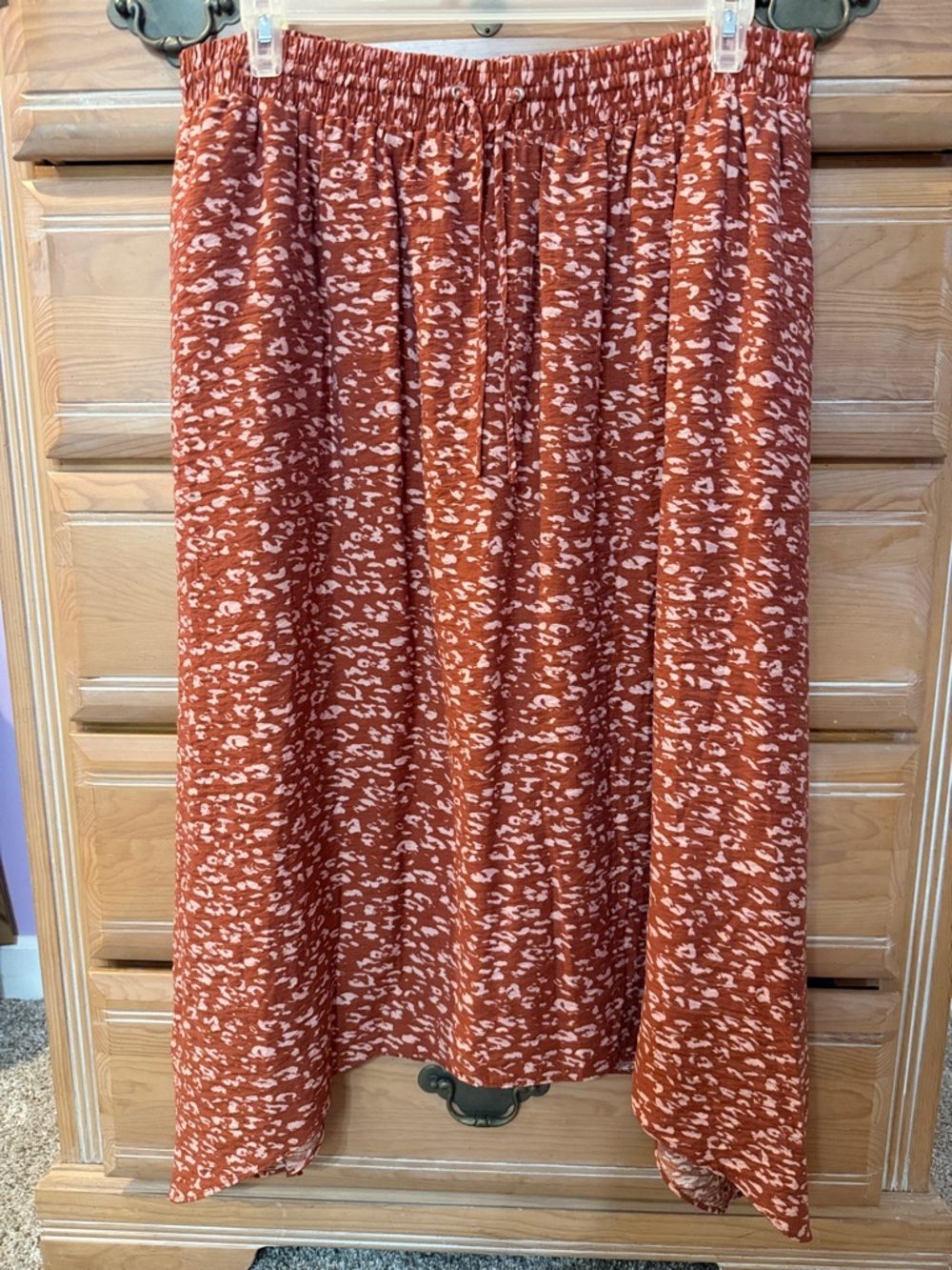 Simply Vera Vera Wang Shark-Bite  Midi Skirt - NWT- Size XXL